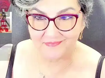 Cataleya-mom  live sex cam