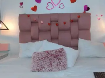 Keilafoxx  live sex cam