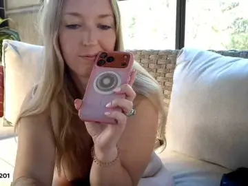 Lucyallen4201  live sex cam