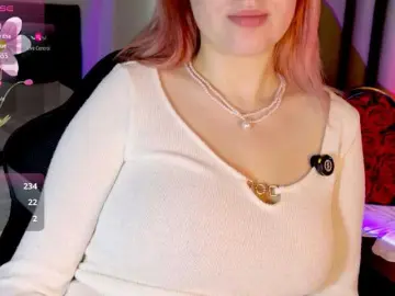 Sweety-kittyy  live sex cam