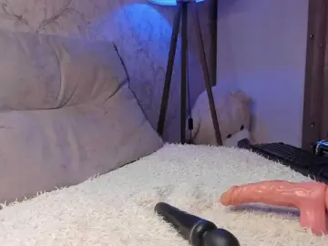 Yourbabykate  live sex cam