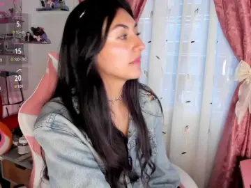 Alice-Cristofer  live sex cam