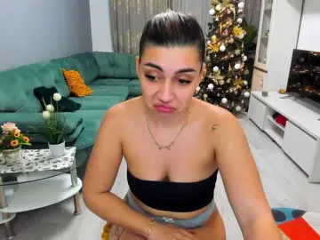 EveeEvian  live sex cam