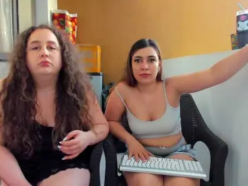 EveeEvian  live sex cam