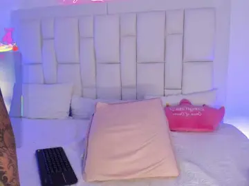 MAY-ZENNIN  live sex cam