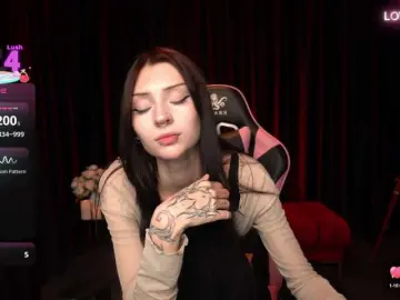 TrixVoid  live sex cam