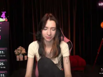 TrixVoid  live sex cam