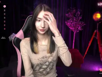 TrixVoid  live sex cam