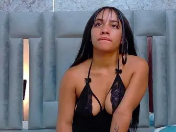 Lindaa022  live sex cam