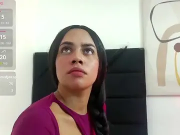 Lindaa022  live sex cam