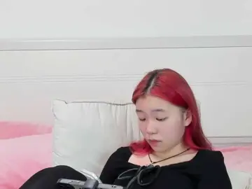 AmandaEartha  live sex cam