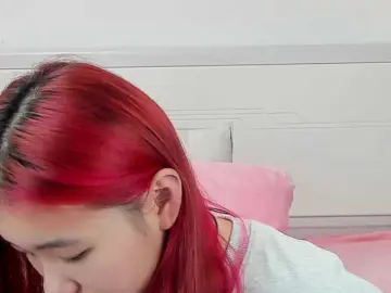 AmandaEartha  live sex cam