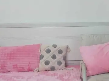 AmandaEartha  live sex cam