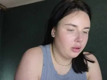 Lizaluk  live sex cam