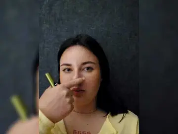 Lizaluk  live sex cam