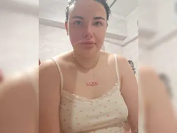 Lizaluk  live sex cam