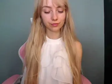 LuciaGlow  live sex cam