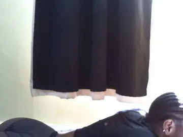 Teasequeen  live sex cam