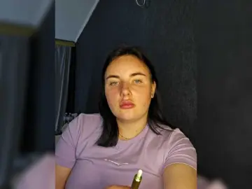 Lizaluk  live sex cam