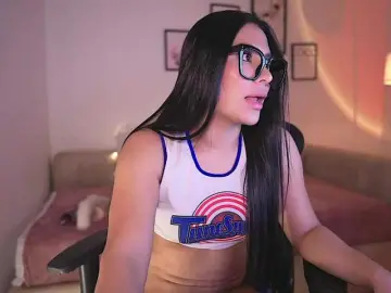 Sweetmelii  live sex cam