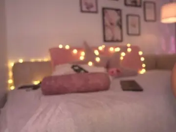Sweetmelii  live sex cam