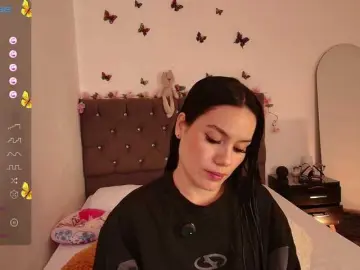 JuliianaSmit  live sex cam