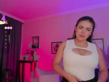 Sofia-Velvet  live sex cam