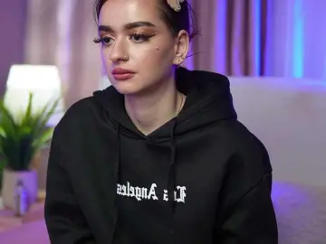 AriellaKitty  live sex cam