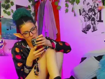 Bluedarkelf888  live sex cam