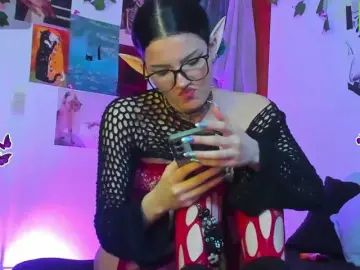 Bluedarkelf888  live sex cam