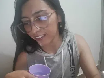 Creamymature  live sex cam