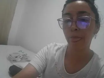 Creamymature  live sex cam