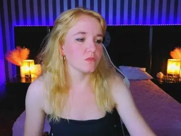 KirraSalute  live sex cam