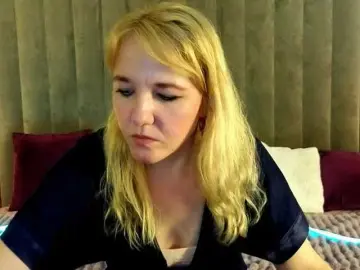 KirraSalute  live sex cam