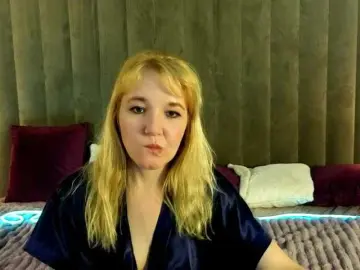KirraSalute  live sex cam