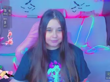 LittleKitsune  live sex cam