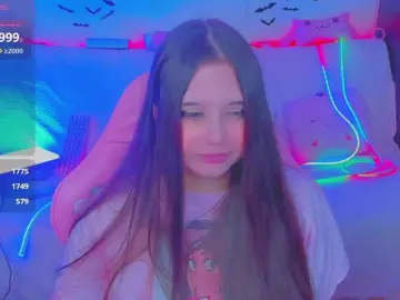 LittleKitsune  live sex cam