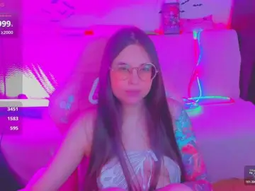 LittleKitsune  live sex cam