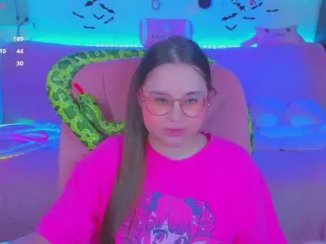 LittleKitsune  live sex cam