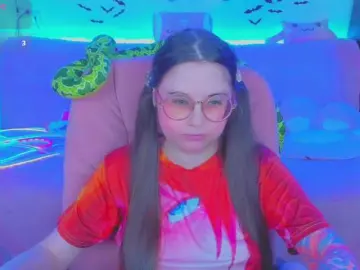 LittleKitsune  live sex cam