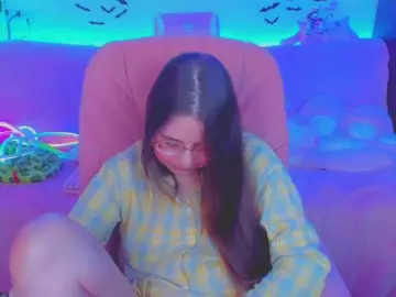 LittleKitsune  live sex cam