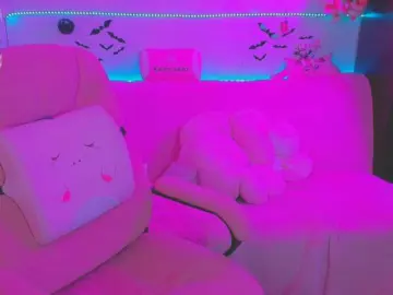 LittleKitsune  live sex cam