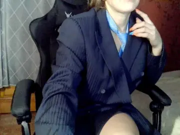 Marusenka  live sex cam