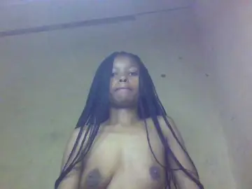 Sexyshaky  live sex cam