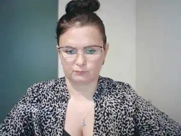 SonjaHot  live sex cam