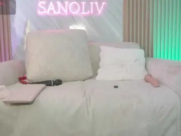 Brunasanoliv  live sex cam