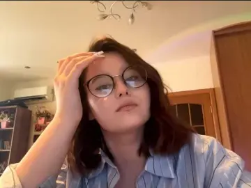 CynthiaGlogowski  live sex cam
