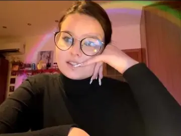 CynthiaGlogowski  live sex cam