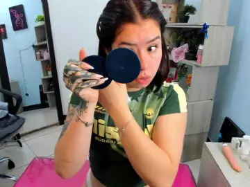 IsabellaSummer  live sex cam