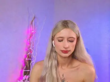 LuxuryBarbie  live sex cam